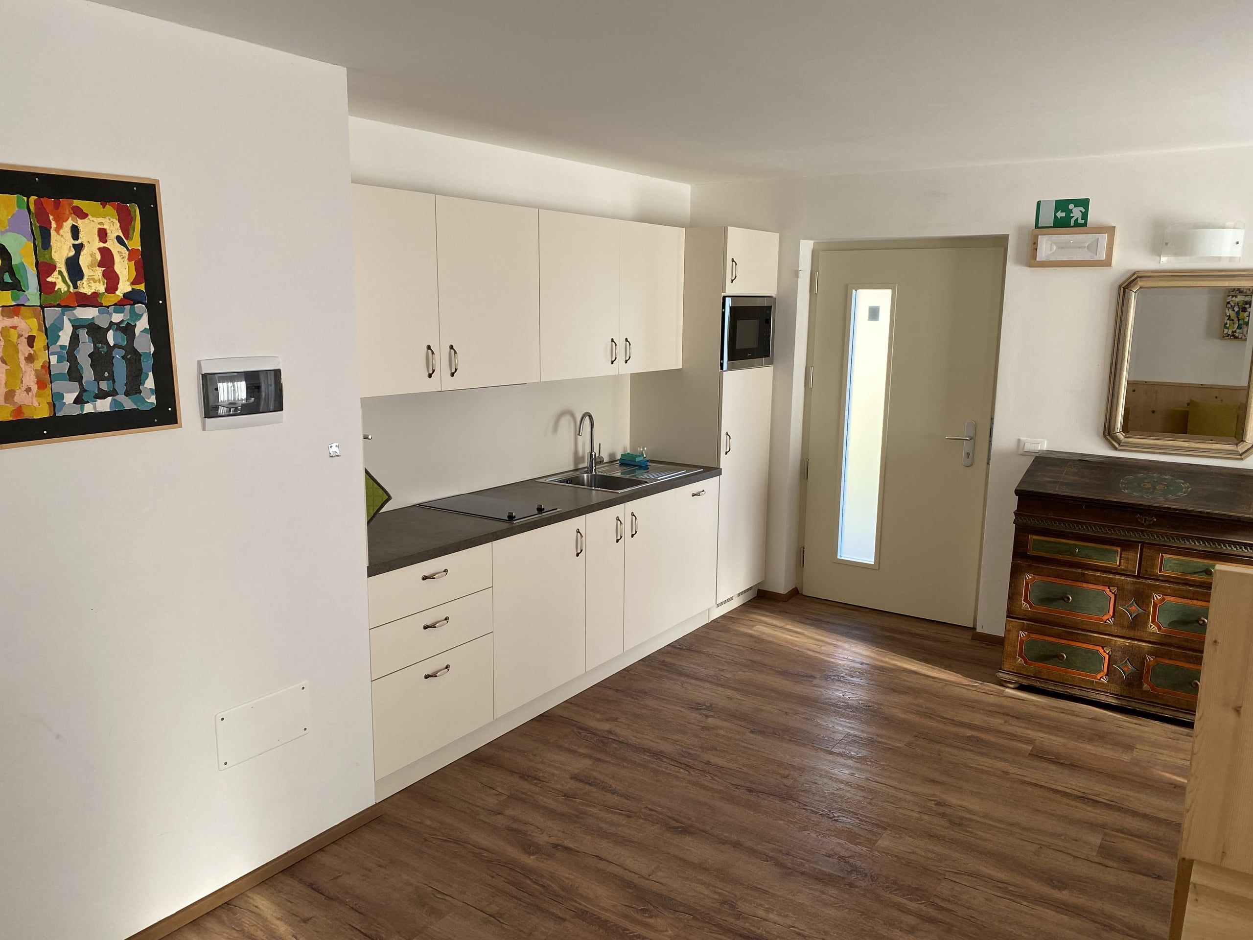 Bright kitchenette in the Lärche apartment